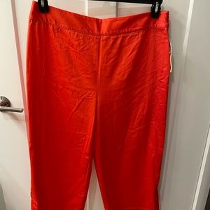 Valerie Stevens Coral Capri pants